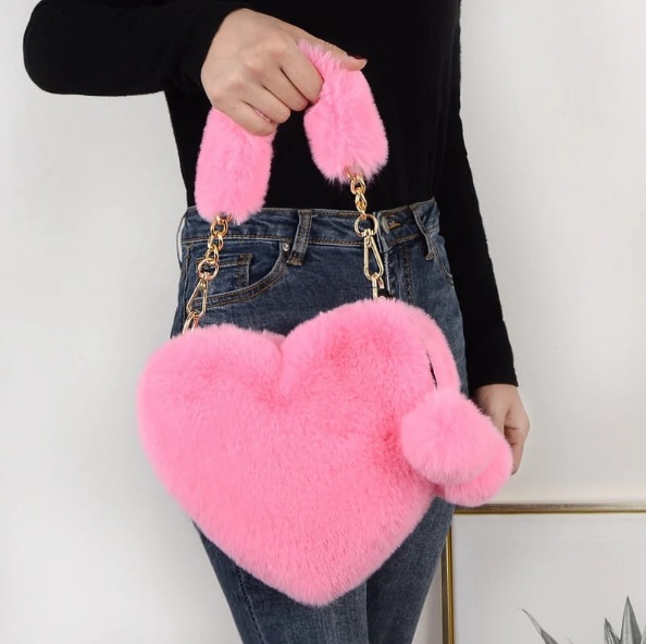 fluffy heart-shaped statement bag // MystiqueCraftStudio