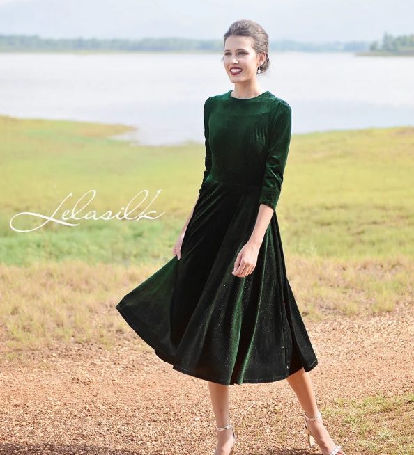 emerald velvet midi dress // LelaSilk