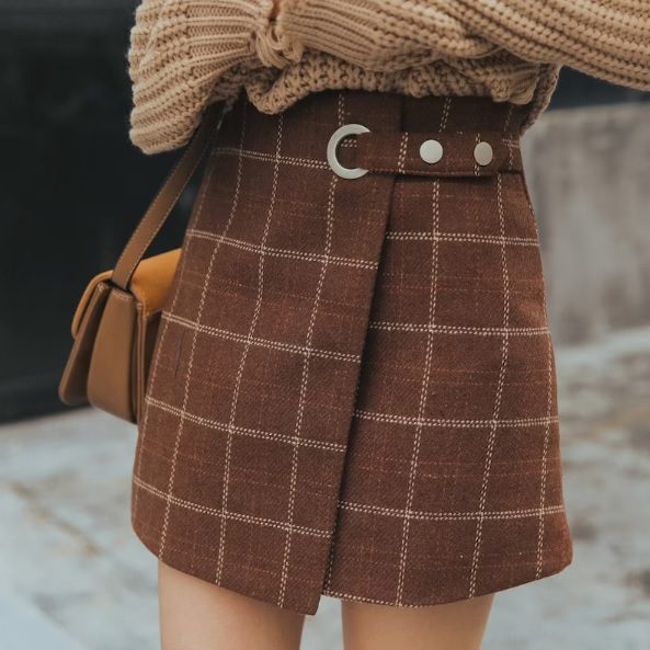 Plaid skater hotsell skirt brown