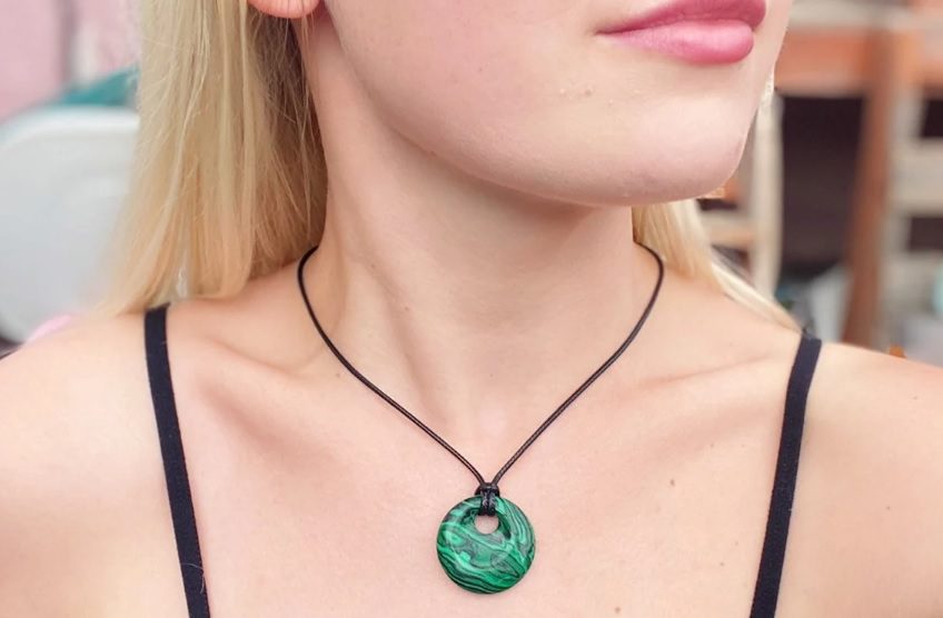 Cord Pendant Necklaces—It's the '90s Jewelry Trend Taking Over the Internet