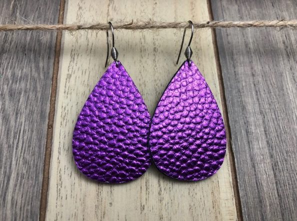 faux leather metallic purple tear drop earrings // HandmadeByBreezey