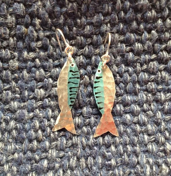 recycled aluminium fish earrings // MadeByCarolineShop