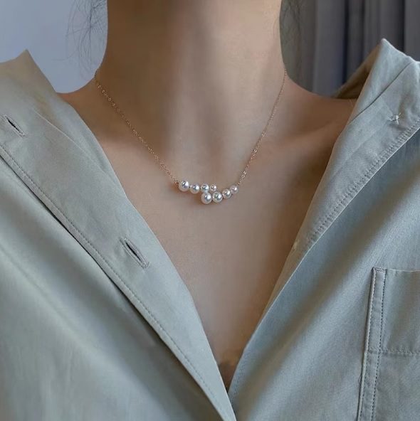 unique floating pearl necklace // happyzzzsu