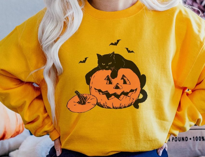 vintage style cat and pumpkin sweater // DavisDesignsCo22