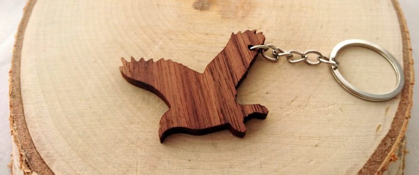 wooden eagle keychain