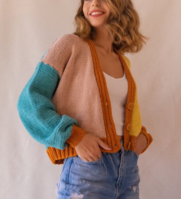 color block crop style chunky knit cardi // BastKnitwear