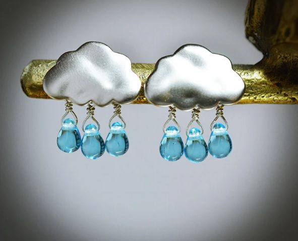 silver cloud blue rain drop earrings // 9StoneDesign