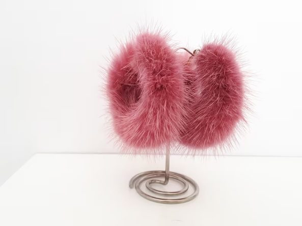 ruddy pink fur hoop earrings // QLeathercom