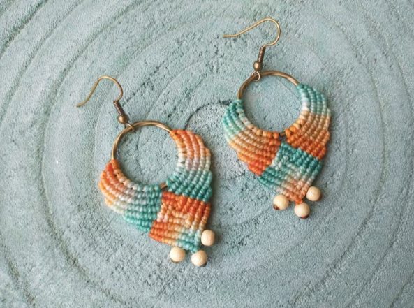 boho summer macrame earrings with wooden beads // LuaStyle