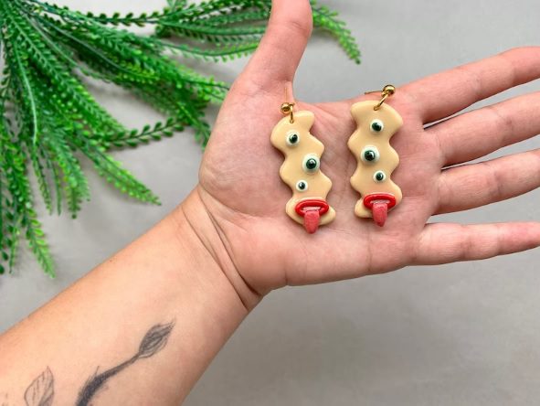 abstract wiggle face clay earrings // CreepyLoopy