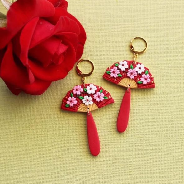 red cherry blossom fan earrings // ARTsyShinyCloud