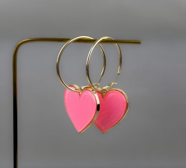 pink heart hoop earrings // OakleyJewels